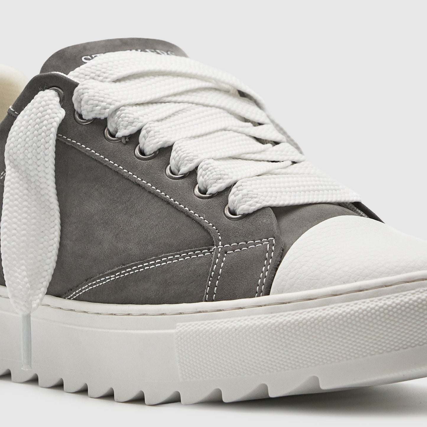 StrikeOne - Steel Grey