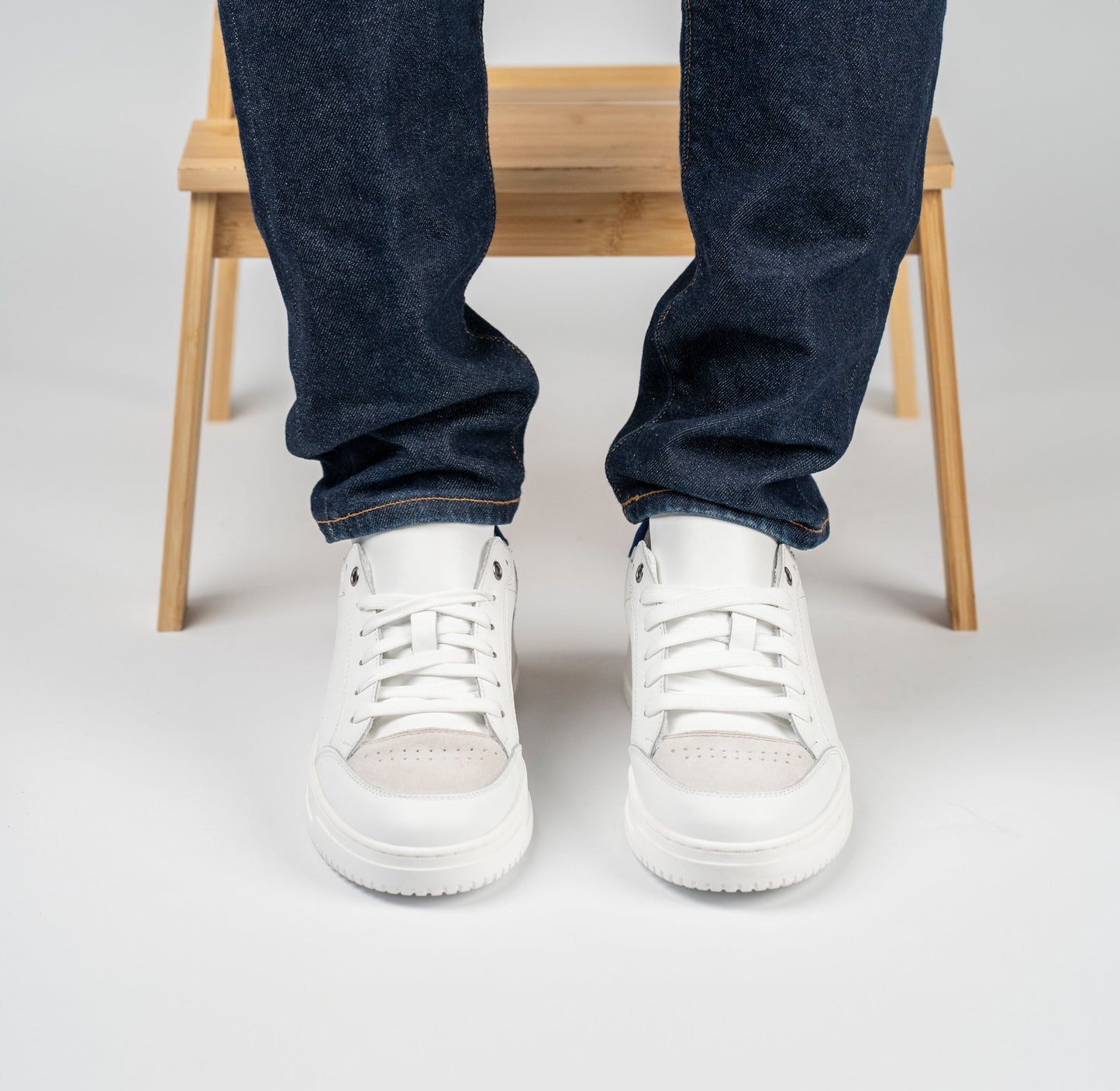 Sneakers Basket