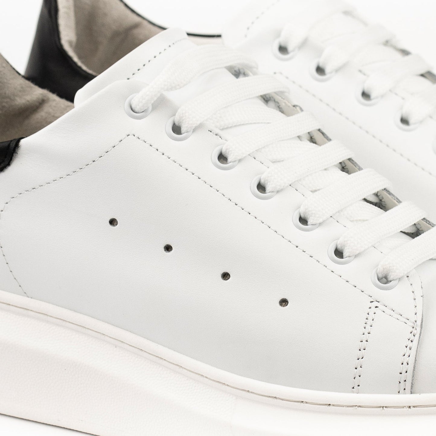Sneakers mod. MQ