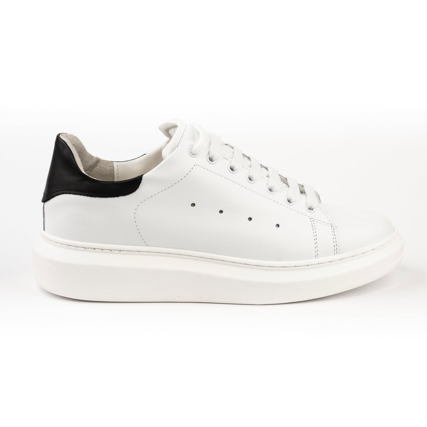 Sneakers mod. MQ