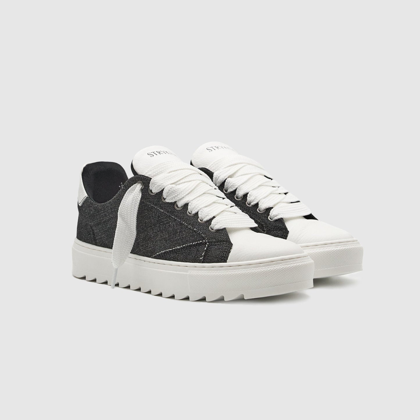 StrikeOne - Noir Denim